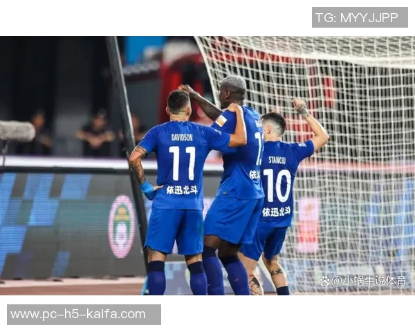 贝维斯随武汉三镇冬训于泰国全力备战新赛季中超赛事