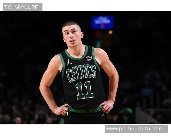 普理查德谈球队传球助攻表现出色帮助队友找到空位提升投篮手感